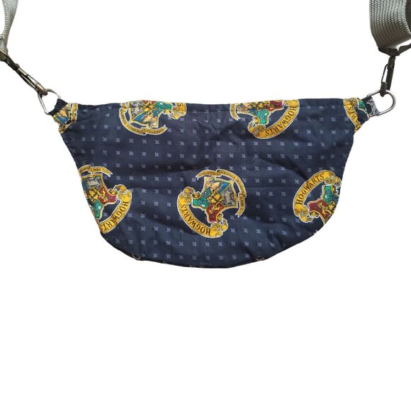 Harry Potter Handmade Bag Travel Crossbody Purse Gryffindor Hogworts OOAK 9"x5" - Picture 3 of 5